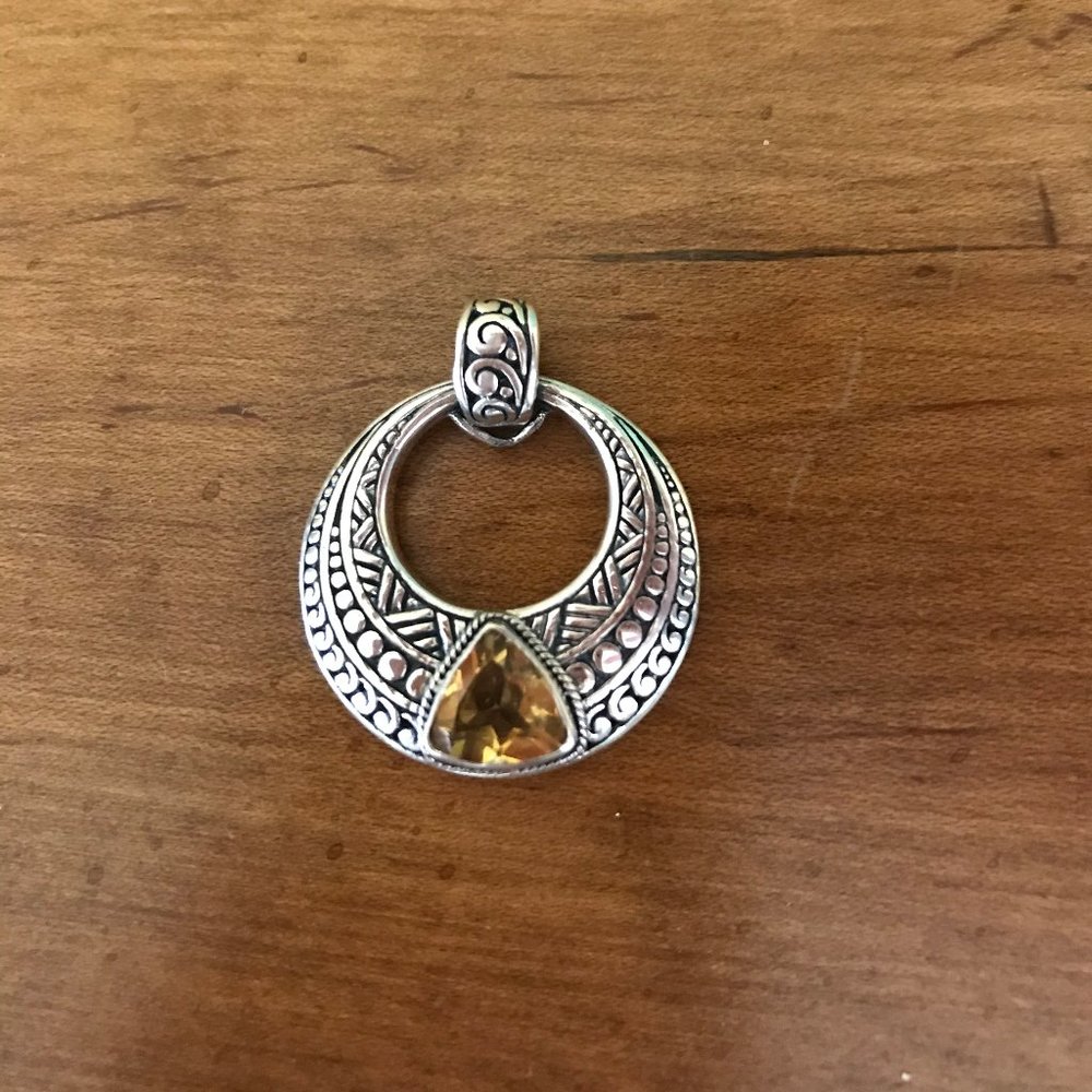Handcrafted 925 silver and citrine pendant